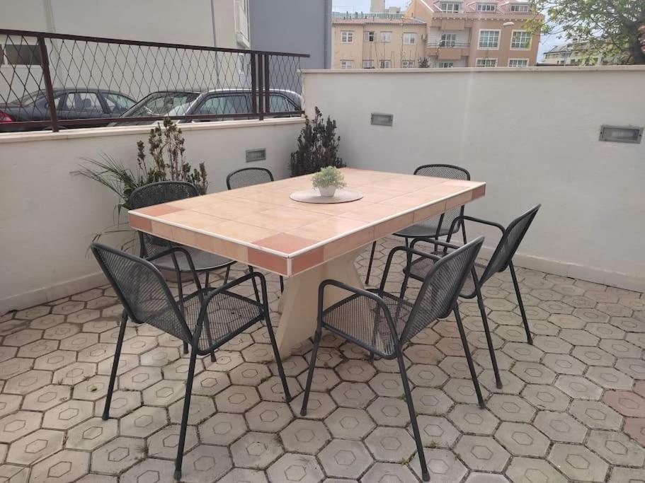 Apartment Dora-100M From The Central Beach Makarska Buitenkant foto